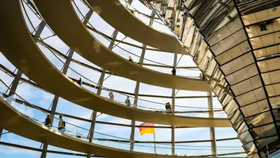 Bundestag hebt Immunität von AfD und Linken auf