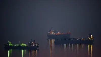 Tankerattacken: USA schlagen Iran und sperren Öl