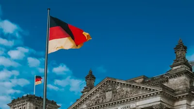 Klingbeils Steuerversprechen: Wer zahlt die Entlastung?