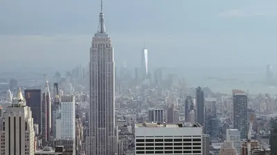 Pfizer-Hochhaus: Umbau treibt Stahlstützen zum Knicken