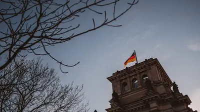 DGB zählt 175.000 Demonstranten: Merz unter doppeltem Druck
